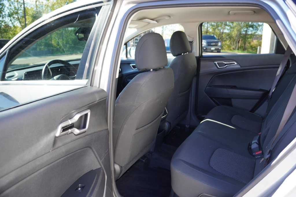Certified 2024 Kia Sportage LX AWD/4WD image 16