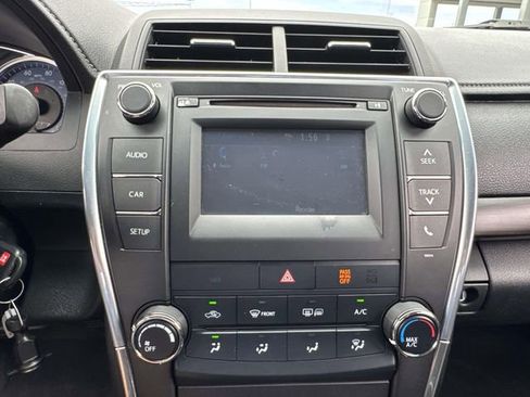 Used 2016 Toyota Camry LE FWD image 24