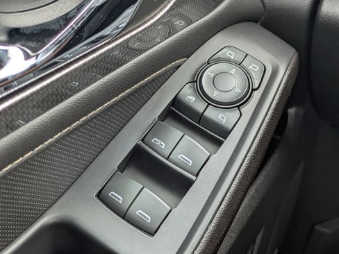 Used 2022 Chevrolet Traverse Premier w/ LPO, Floor Liner Package image 28