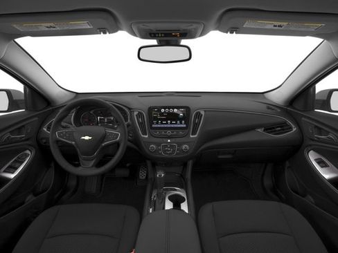 Used 2017 Chevrolet Malibu LT FWD image 5