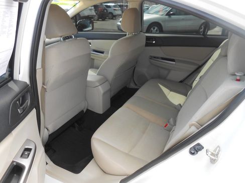 Used 2016 Subaru Impreza 2.0i Premium image 11