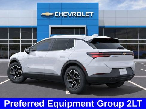 New 2026 Chevrolet Equinox EV LT image 4