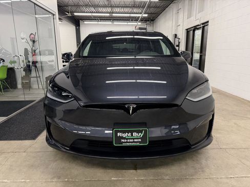 Used 2024 Tesla Model X AWD/4WD image 2