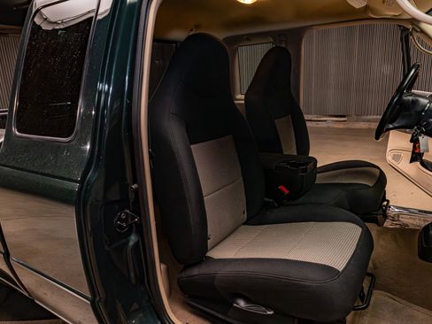 Used 2003 Ford Ranger XLT image 19