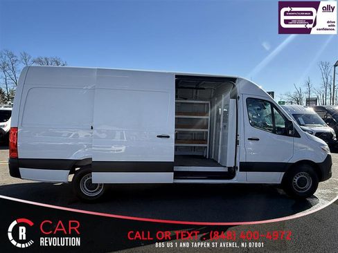 Used 2023 Mercedes-Benz Sprinter 2500 image 8