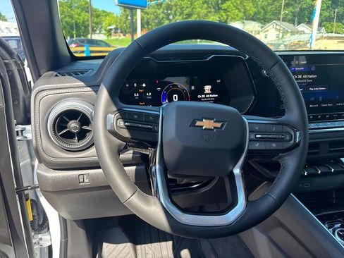 New 2026 Chevrolet Colorado LT w/ LT Convenience Package AWD/4WD image 12
