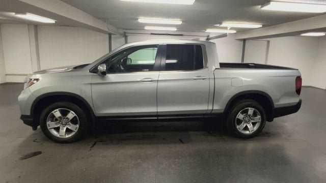 Used 2025 Honda Ridgeline RTL image 5