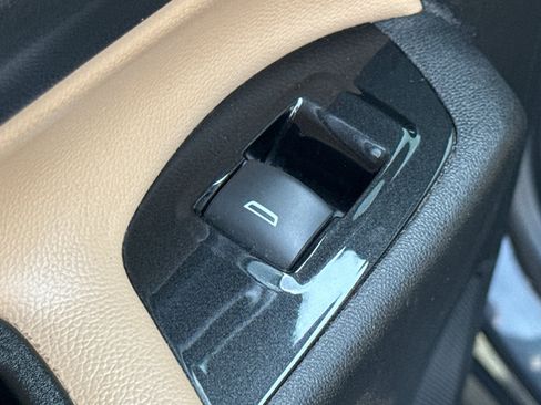 Certified 2022 Chevrolet Equinox Premier AWD/4WD image 31
