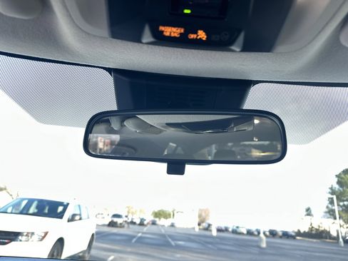 Certified 2024 Toyota Corolla LE image 27