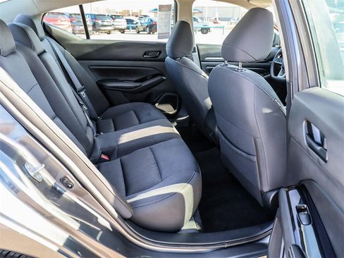 Used 2023 Nissan Altima 2.5 SV image 18