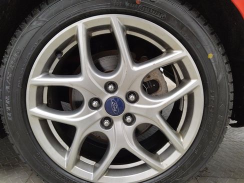 Used 2015 Ford Focus SE w/ Equipment Group 201A FWD image 31