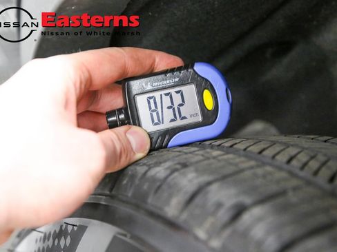 Used 2025 Nissan Kicks SV image 24