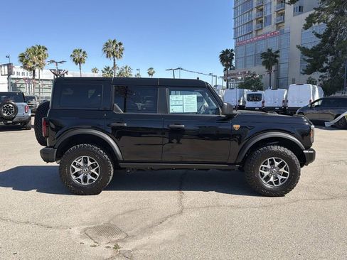 Certified 2025 Ford Bronco Badlands image 5