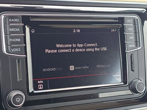 Used 2019 Volkswagen Beetle 2.0T S image 10