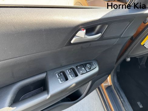 Used 2017 Kia Sportage EX w/ EX Premium Package image 11