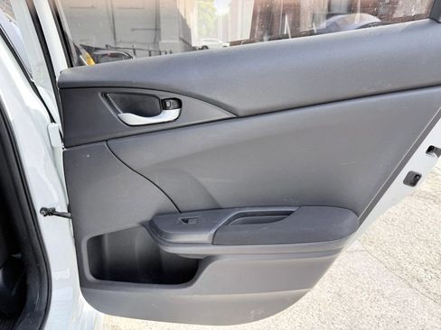 Used 2020 Honda Civic EX image 21