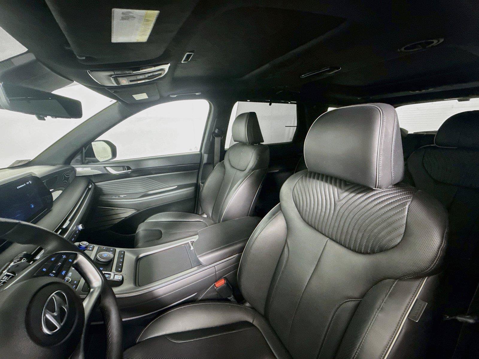 Used 2024 Hyundai Palisade Calligraphy FWD image 8