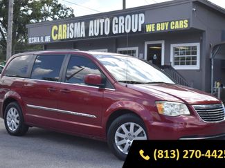 Used 2014 Chrysler Town & Country Touring image 1