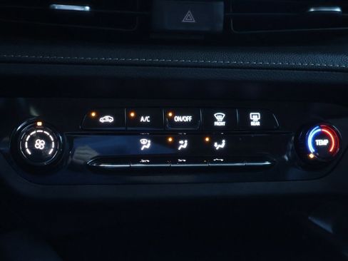 Used 2023 Buick Envision Preferred image 36