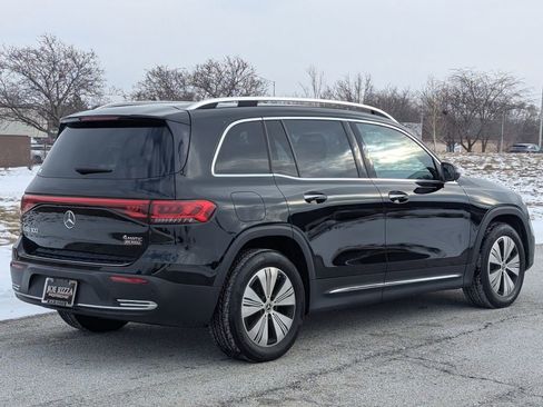 Used 2023 Mercedes-Benz EQB 300 4MATIC image 7