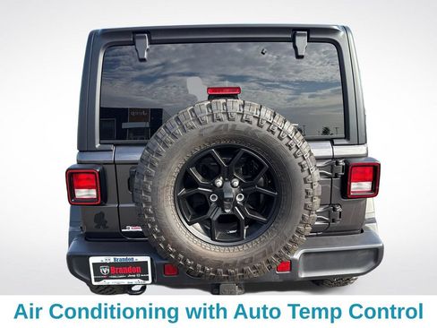 Used 2026 Jeep Wrangler Unlimited Sport AWD/4WD image 5