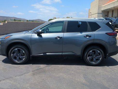 Certified 2025 Nissan Rogue SV w/ SV Premium Package FWD image 9