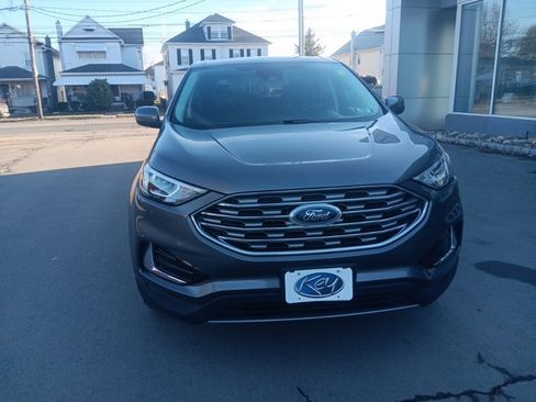 Used 2022 Ford Edge SEL image 3