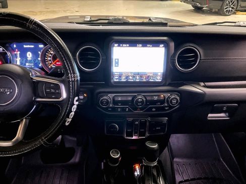 Used 2021 Jeep Gladiator Overland w/ Popular Equipment Package image 6