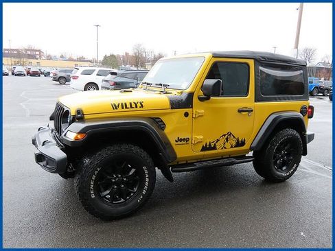 Certified 2021 Jeep Wrangler Willys image 3