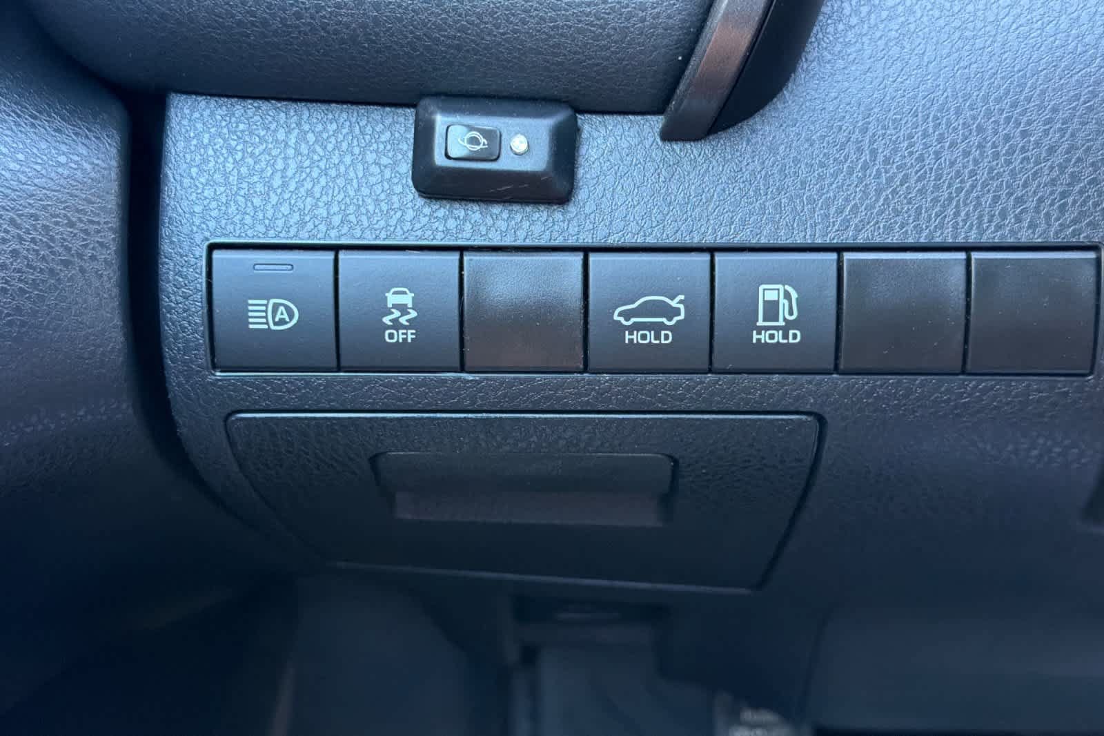 Used 2023 Toyota Camry SE w/ Audio Upgrade Package FWD image 29