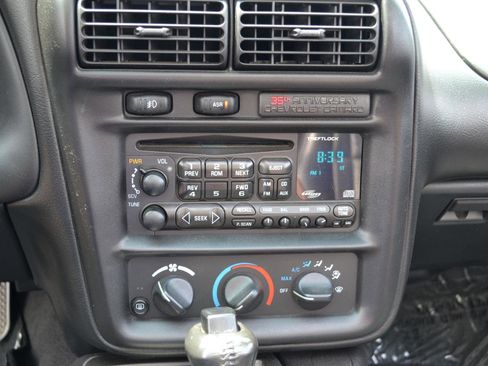 Used 2002 Chevrolet Camaro Z28 w/ SS Performance/Appearance Pkg RWD image 15