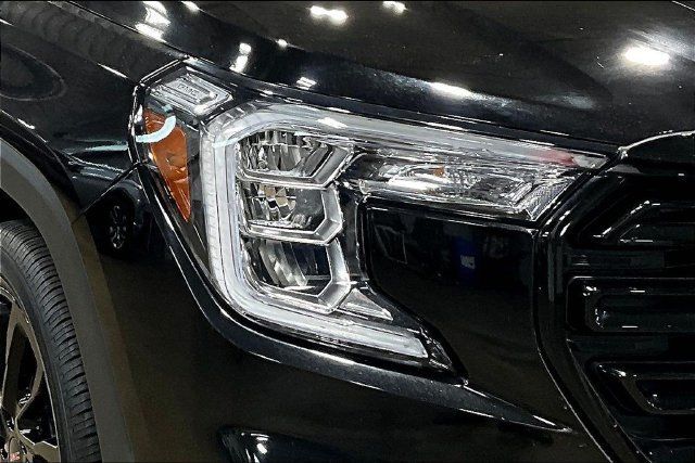 Used 2023 GMC Terrain SLT w/ Elevation Edition FWD image 28