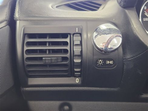 Used 1997 BMW Z3 2.8 image 22