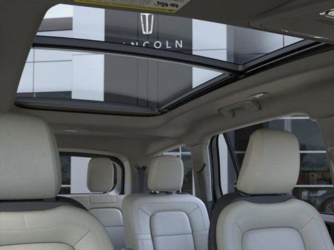 New 2025 Lincoln Aviator Reserve w/ Illumination Package image 22