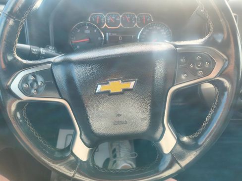 Used 2018 Chevrolet Silverado 1500 LT w/ Trailering Package AWD/4WD image 18