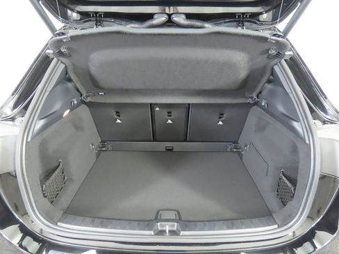 Certified 2025 Mercedes-Benz GLA 250 image 28