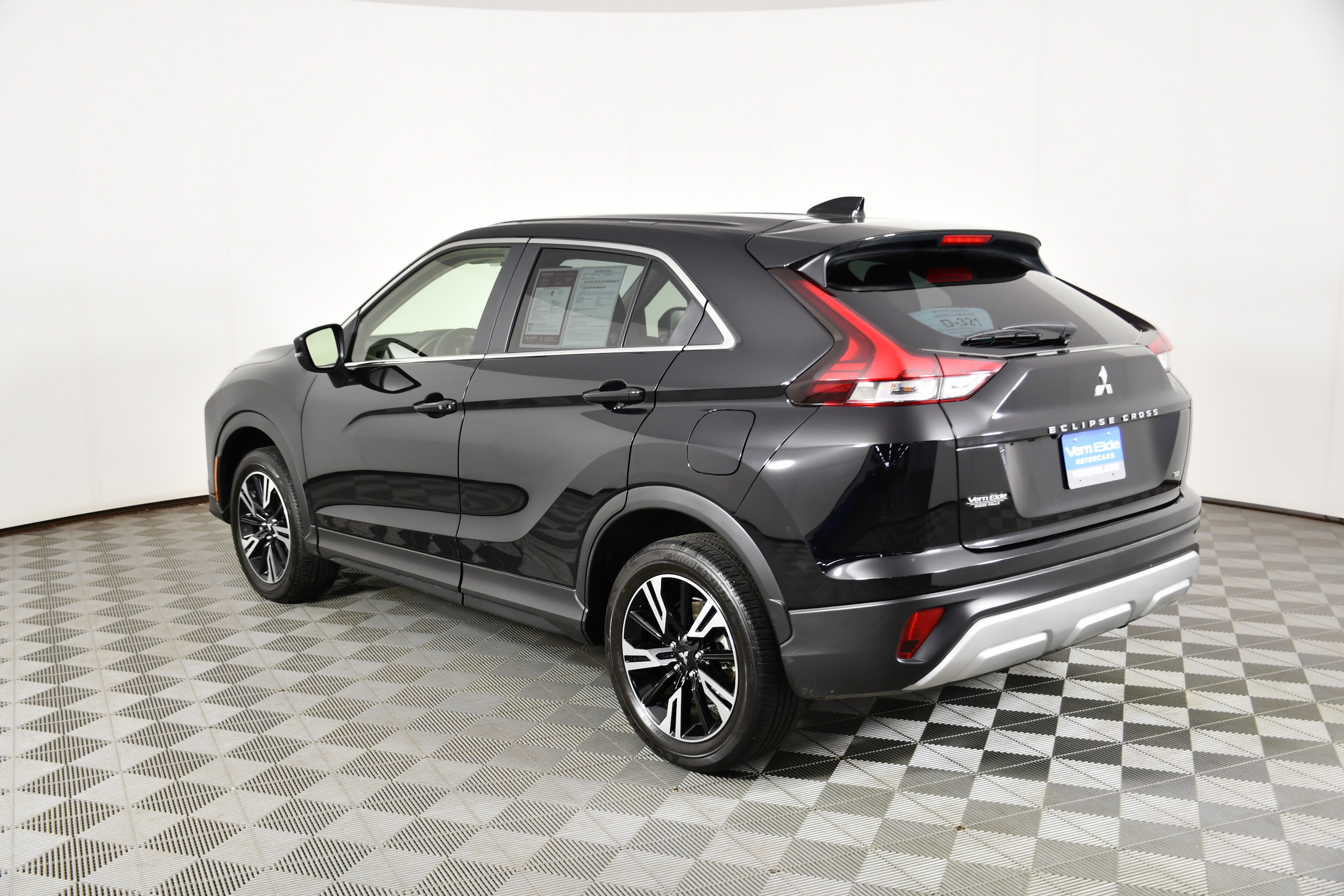 Used 2025 Mitsubishi Eclipse Cross SE AWD/4WD image 8
