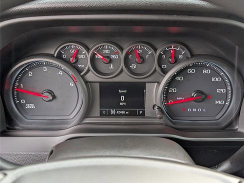 Used 2023 Chevrolet Silverado 2500 Custom w/ Custom Value Package image 25