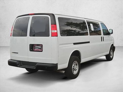 Used 2023 Chevrolet Express 3500 LS RWD image 5