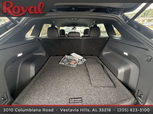 Certified 2025 Volkswagen Atlas Cross Sport SE w/ Black Wheel Package FWD image 12