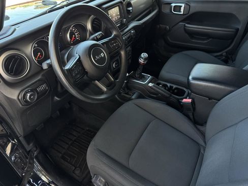 Used 2021 Jeep Wrangler Unlimited Sport image 15