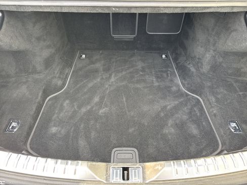 Used 2022 Bentley Flying Spur V8 image 29