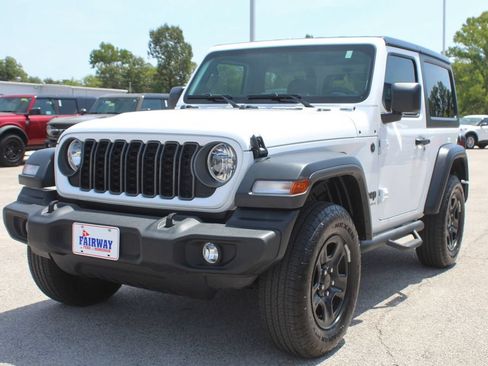 Used 2026 Jeep Wrangler Sport AWD/4WD image 3