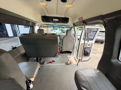 Used 2014 Ford E-350 and Econoline 350 Extended Super Duty w/ Power Group RWD image 51