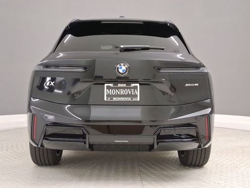 New 2026 BMW iX xDrive45 w/ M Sport Package AWD/4WD image 8