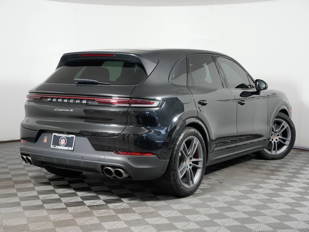 Certified 2024 Porsche Cayenne S AWD/4WD image 7