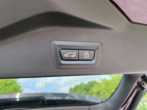 Used 2020 BMW X5 sDrive40i w/ M Sport Package image 38