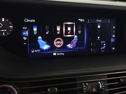 Used 2019 Lexus LS 500h AWD image 28