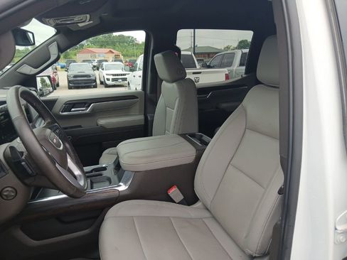 Used 2024 GMC Sierra 1500 SLT w/ SLT Premium Plus Package AWD/4WD image 36