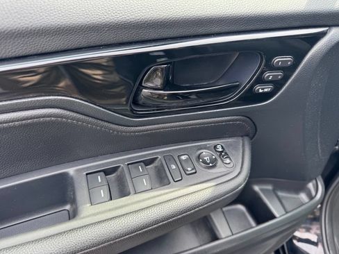 Used 2023 Honda Odyssey Elite image 25